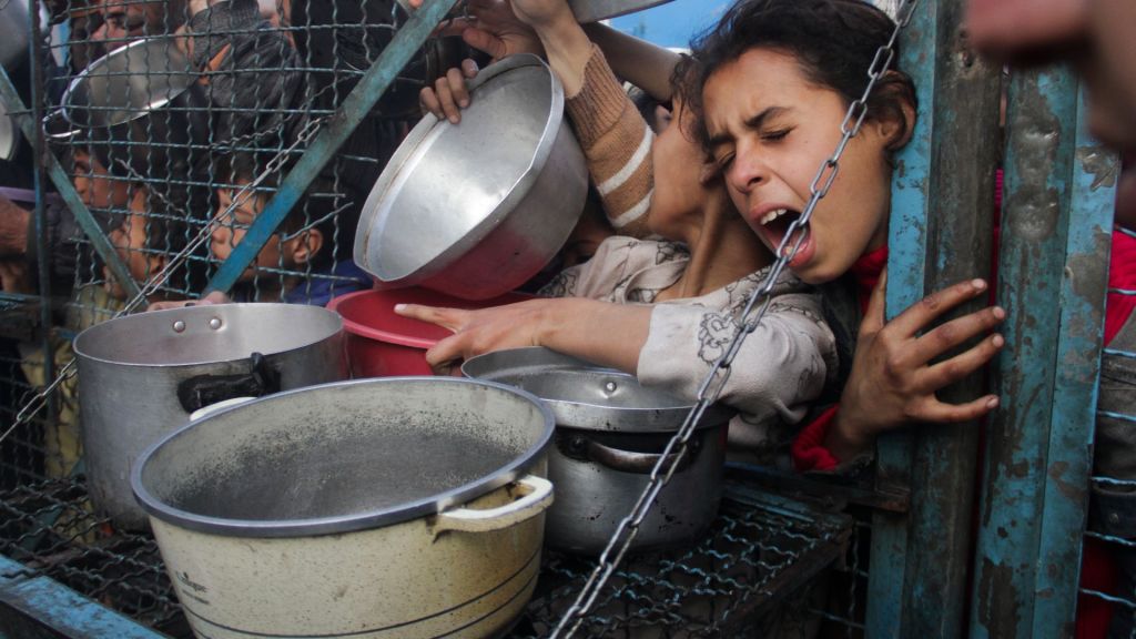 Israel announced Sunday that it will allow a limited amount of humanitarian aid into the Gaza Strip, after a three-month blockade.